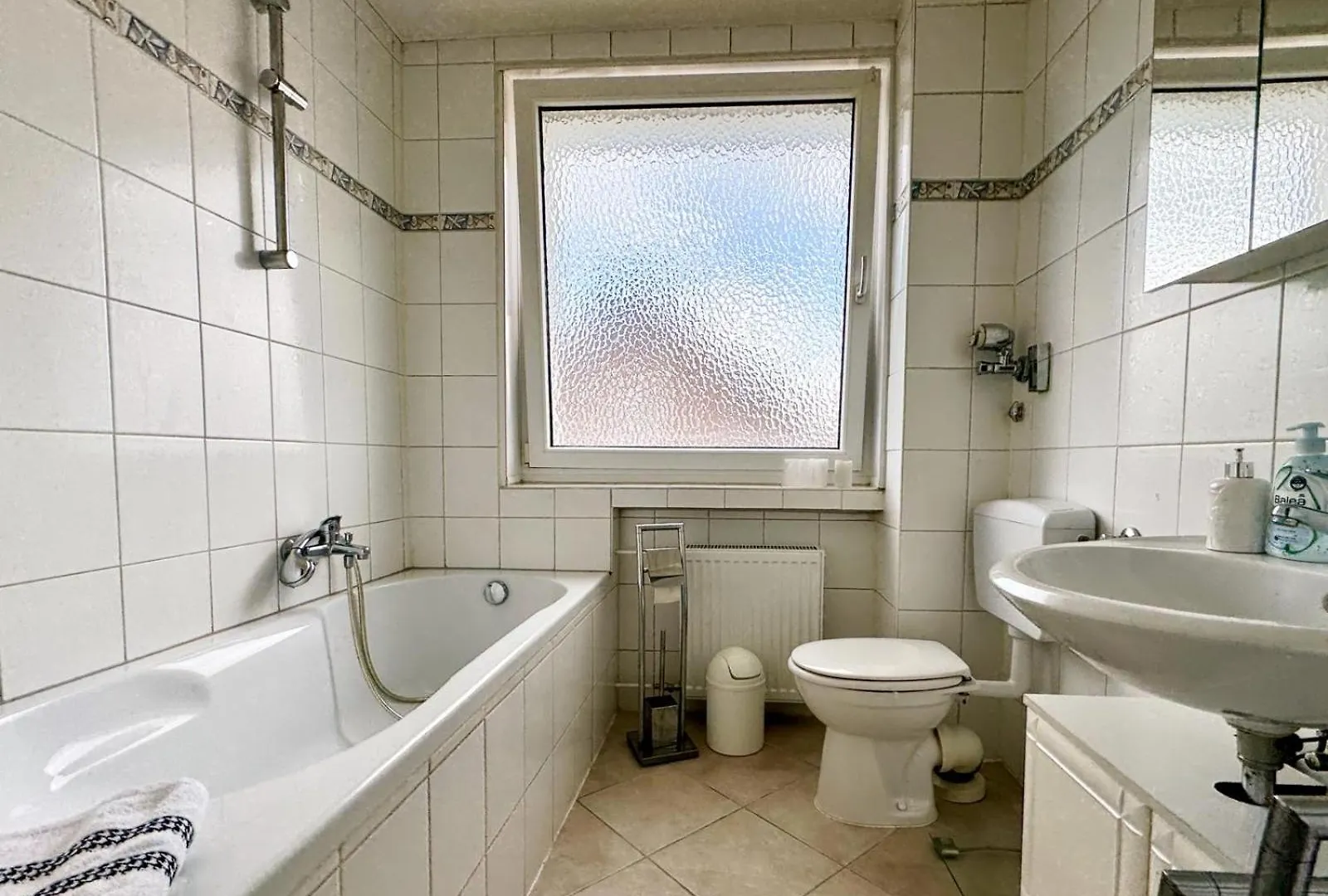Gepflegte 3 Zimmer Wohnung! ハノーファー ドイツ